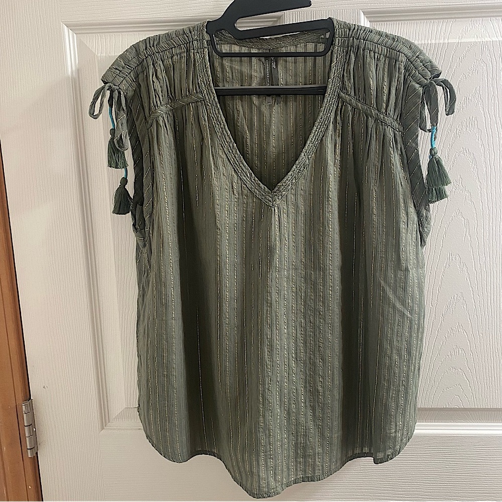 Anthropologie Sleeveless Ruched Blouse